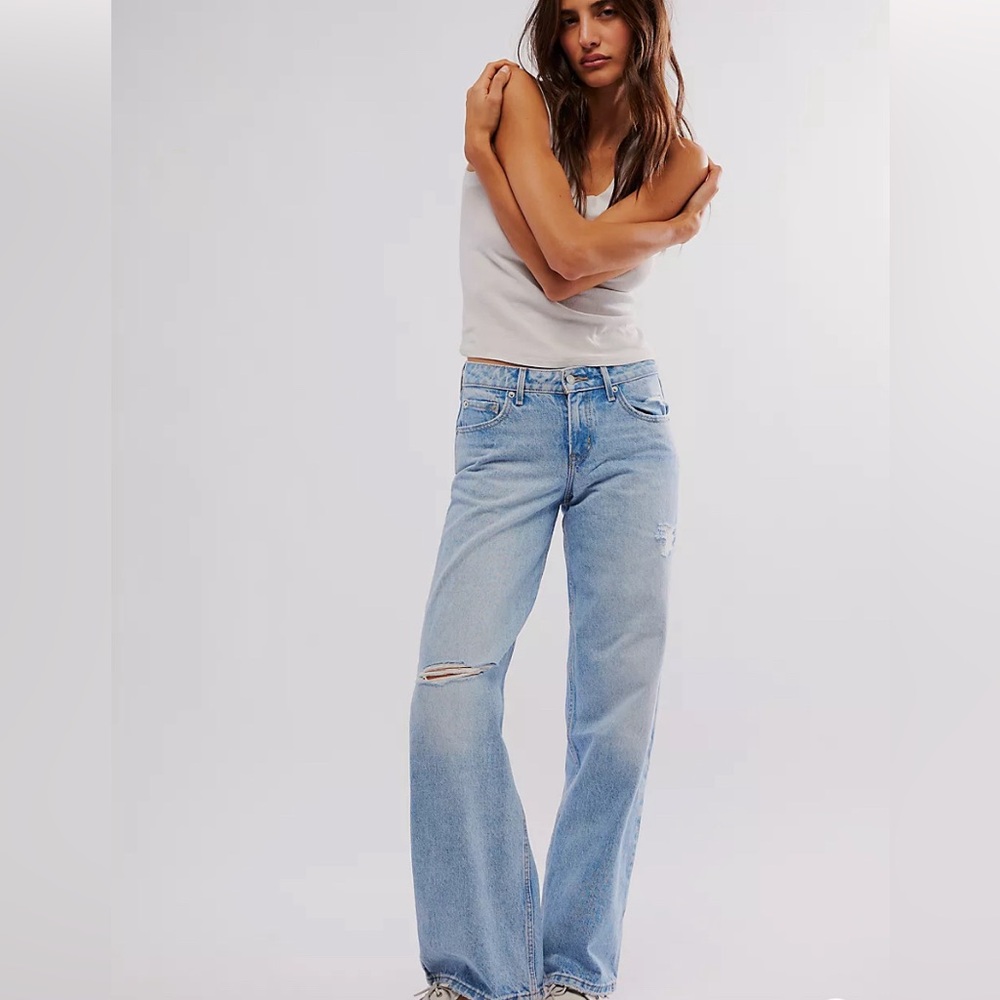 Levi’s Low Loose Jeans (This and That) NWT